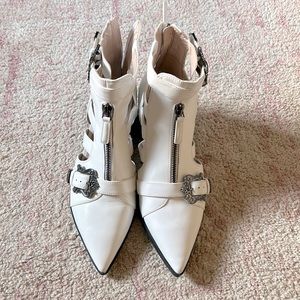 Nine West Carrillo Pointed Toe Boot